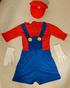 Penkkariasu/Naamiaispuku