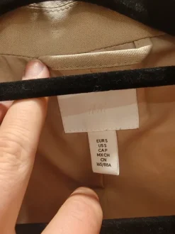 Pitkä kevyt takki/bleiseri