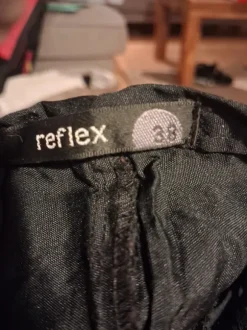 Pitkä leveähelmainen hame koko 38