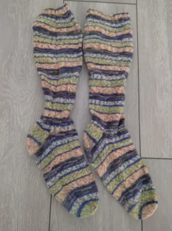 Pitkävartiset villasukat