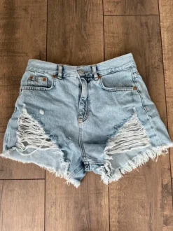 Pull&Bear farkkushortsit