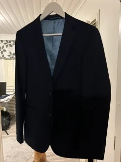 Puvun takki ja housut