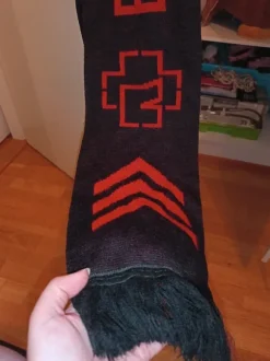 Rammstein Europe stadium tour 2019 kaulahuivi