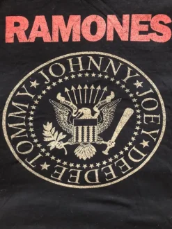 Ramones t-paita