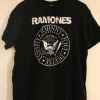 Ramones t-paita