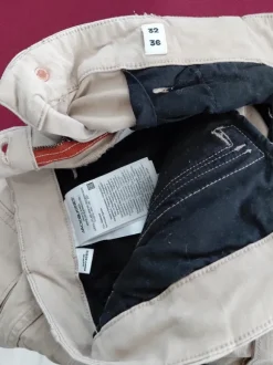 Reisitaskuhousut, 32/36 vaalea beige