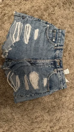 Revityt farkku shortsit