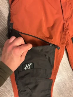 RevolutionRace housut S/48