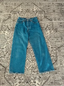 Ribcage straight ankle