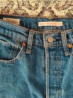 Ribcage straight ankle