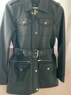 river island jacket🖤