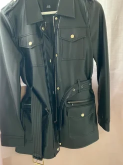 river island jacket🖤