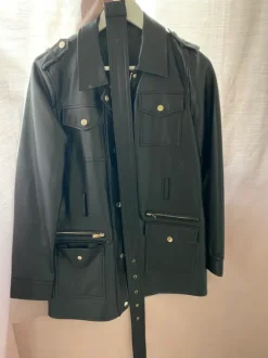 river island jacket🖤