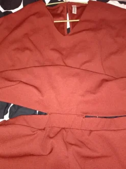 Ruosteenruskea haalari