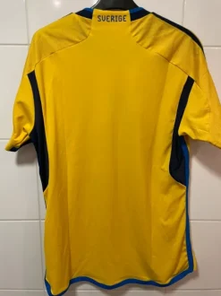 Ruotsi Adidas 2022 Pelipaita / Sweden Home Shirt / Sverige Fotbollströja