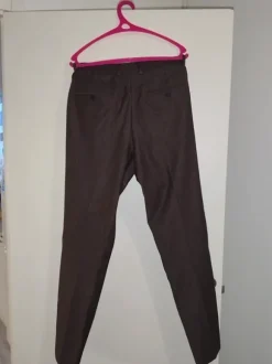 Ruskea puku (Bleiseri ja housut)