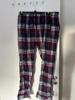 Rutigt pyjamas set