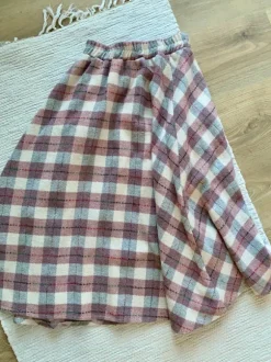 Ruudullinen midihame flanellia