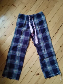 Ruudulliset yöhousut