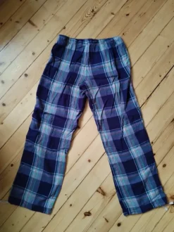 Ruudulliset yöhousut