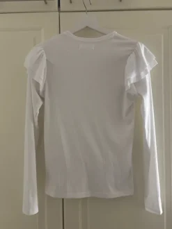 Röyhelöhihainen paita