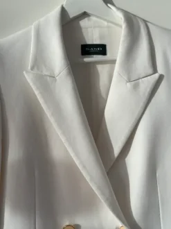 Sand:n valkoinen jakku 38!