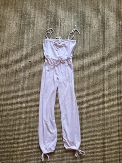 Sansha - lämmittelyhaalari