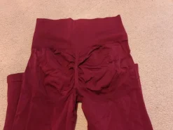 Saumattomat Scrunch Butt -leggingsit (S)