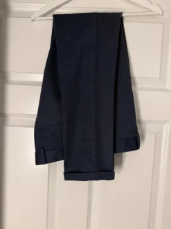 Selected suorat housut