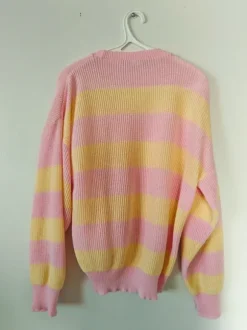 Söpö raidallinen neule koko S