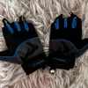 sport gloves