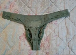 Stringi męskie rozmiar S- 3 pak