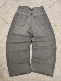 Super baggy jeans