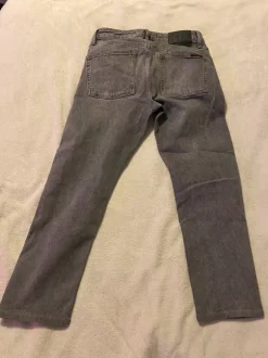 Superdry harmaat farkut