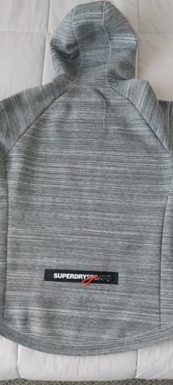 Superdry Sport -huppari