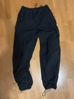 Thin jogger pants