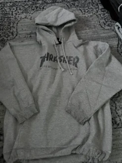 thrasher huppari