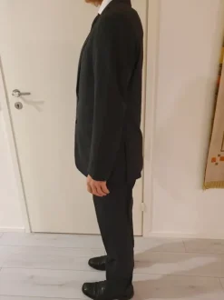 Tiger of Sweden -puvuntakki ja housut