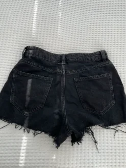 Timantti farkkushortsit