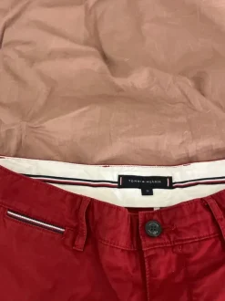 Tommy hilfiger punaiset shortsit