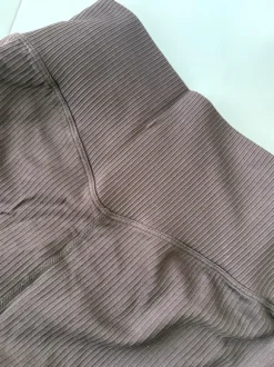 Treenisetti, toppi & trikoot