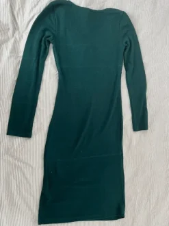 Tummanvihreä imetysmekko 36