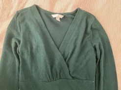 Tummanvihreä imetysmekko 36