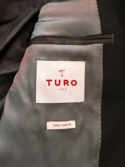 Turo Tailor puku 3280