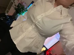 Täysin käyttämätön pitsikuvioitu Kauluspaita