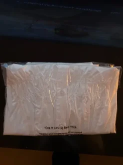 Täysin käyttämätön pitsikuvioitu Kauluspaita