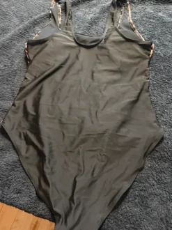 Uimapuku , uusi koko xl