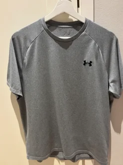 Under Armour miesten treenipaita