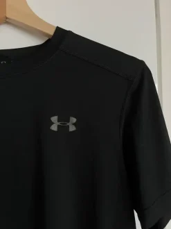 Under Armour paita