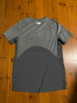 Under Armour urheilupaita